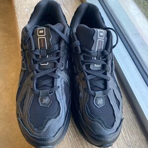 New Balance Black 1906D Sneakers